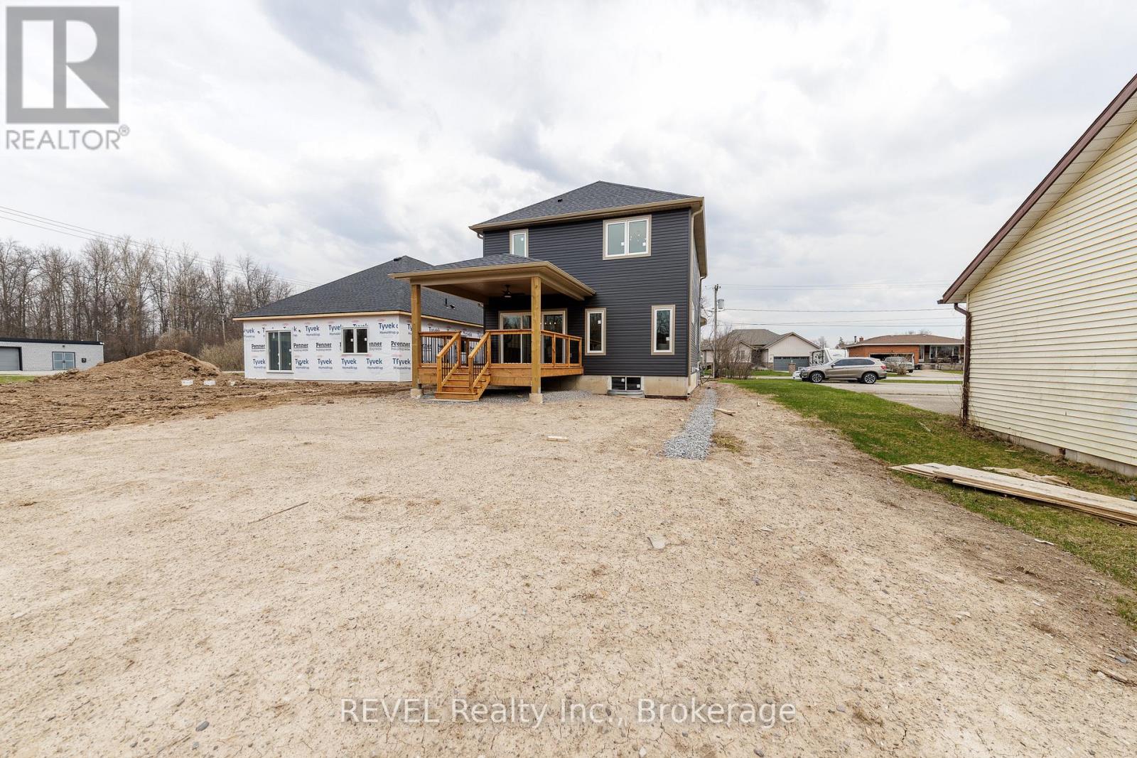 1129 Dipietro Street, Fort Erie, Ontario  L2A 4J4 - Photo 35 - X12988724