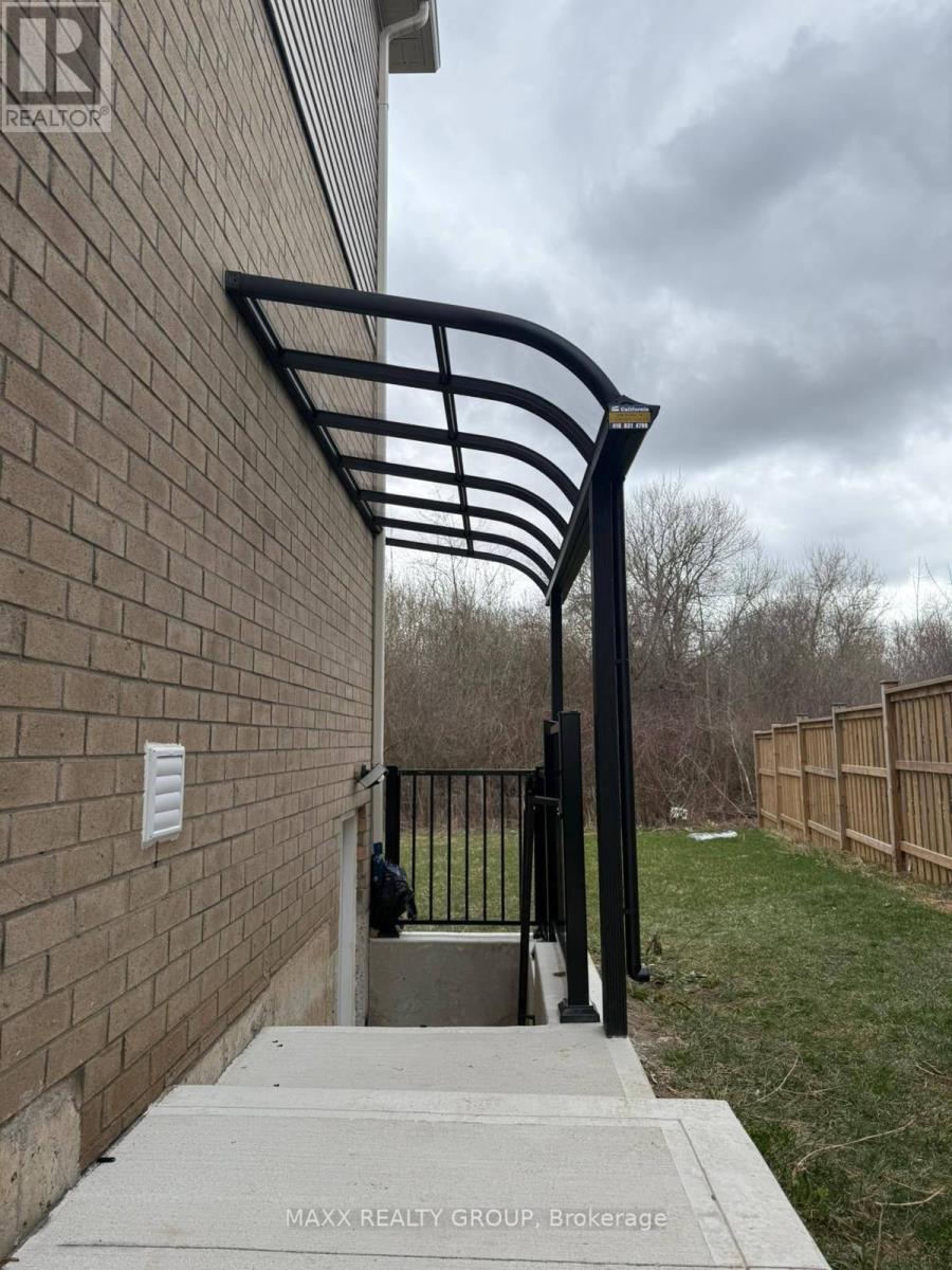 178 Cottonwood Crescent, Welland, Ontario  L3B 0J4 - Photo 9 - X12988714