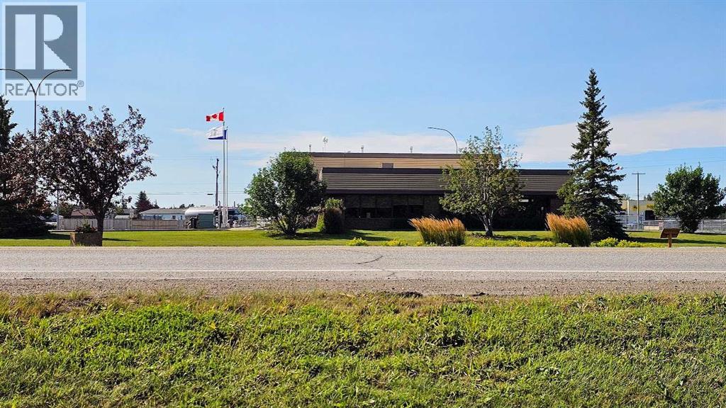 716 Main Avenue W, Sundre, Alberta  T0M 1X0 - Photo 8 - A2160129