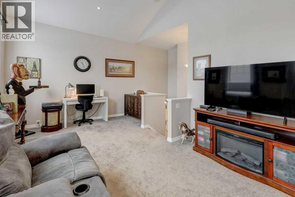 2033 Sagewood Point Sw, Airdrie, Alberta  T4b 3P1 - Photo 25 - A2293088