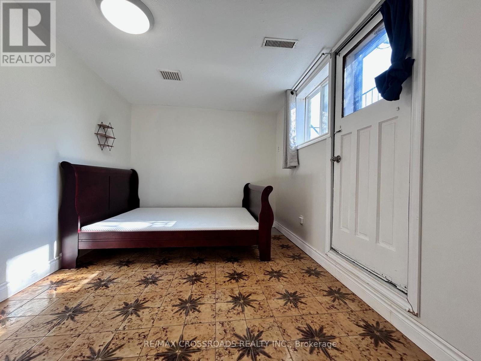 Lower Level - 62 Navaho Drive, Toronto, Ontario M2H 2X3 - Photo 11 - C12988732