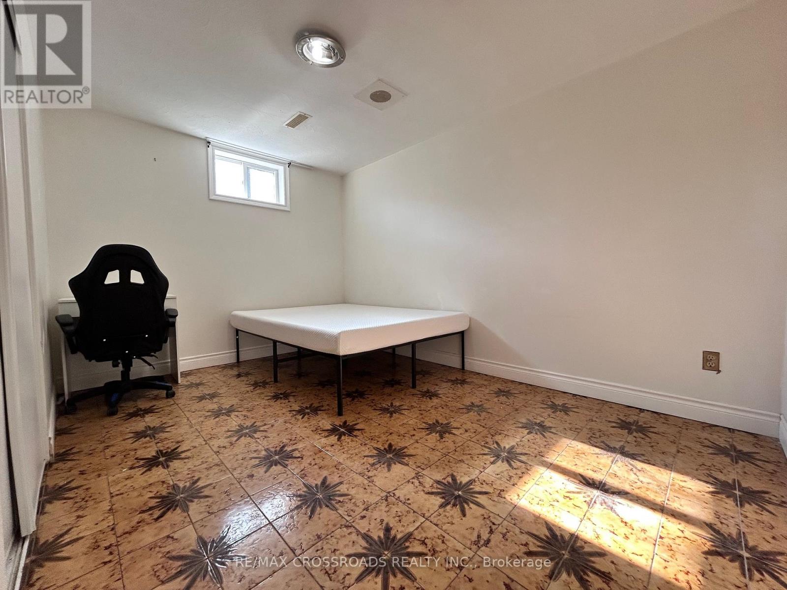 Lower Level - 62 Navaho Drive, Toronto, Ontario M2H 2X3 - Photo 14 - C12988732