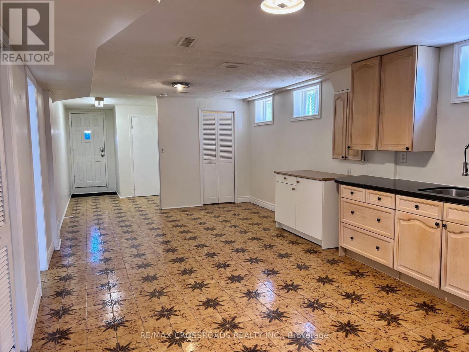 Lower Level - 62 Navaho Drive, Toronto, Ontario M2H 2X3 - Photo 3 - C12988732