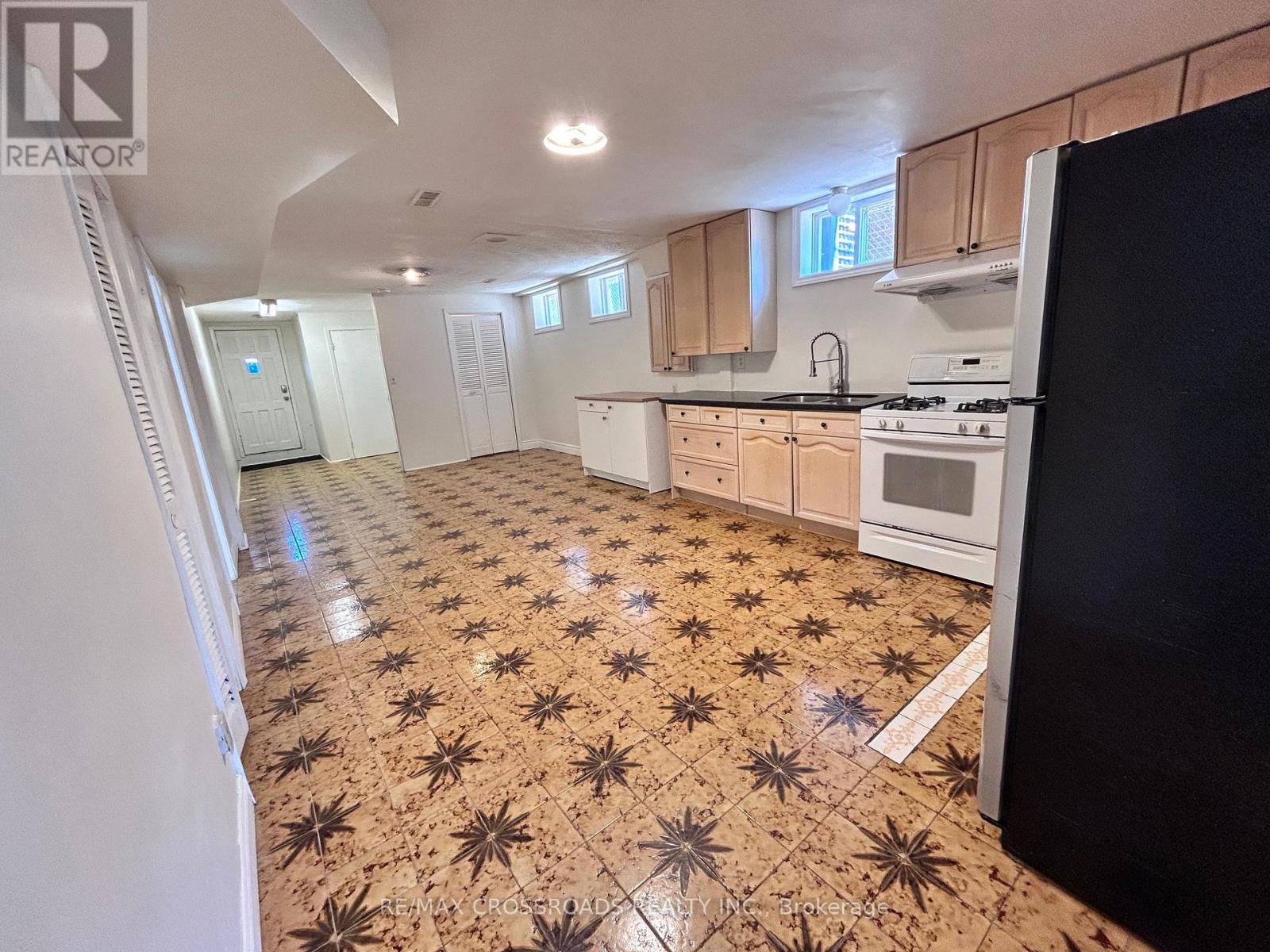 Lower Level - 62 Navaho Drive, Toronto, Ontario M2H 2X3 - Photo 7 - C12988732