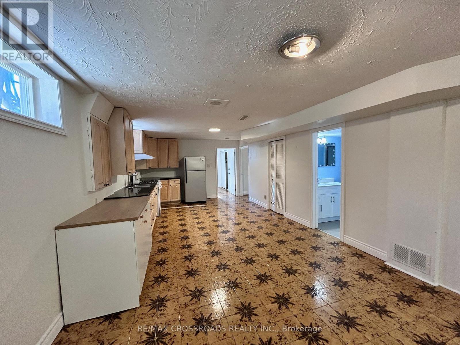 Lower Level - 62 Navaho Drive, Toronto, Ontario M2H 2X3 - Photo 8 - C12988732