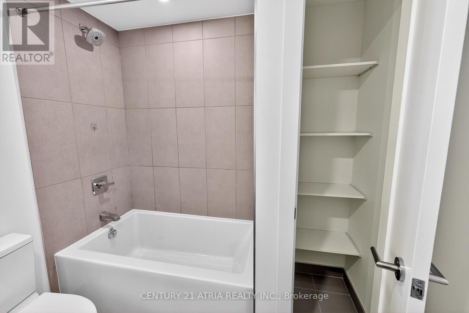 802 - 30 Inn On The Park Drive, Toronto, Ontario  M3C 0P7 - Photo 29 - C12988744