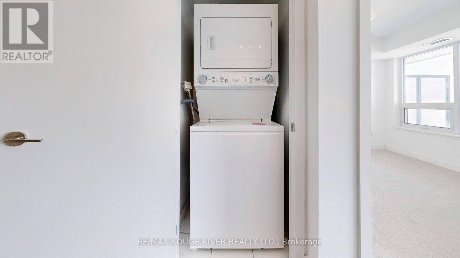 1609 - 1455 Celebration Drive, Pickering, Ontario  L1W 0C3 - Photo 17 - E12988730