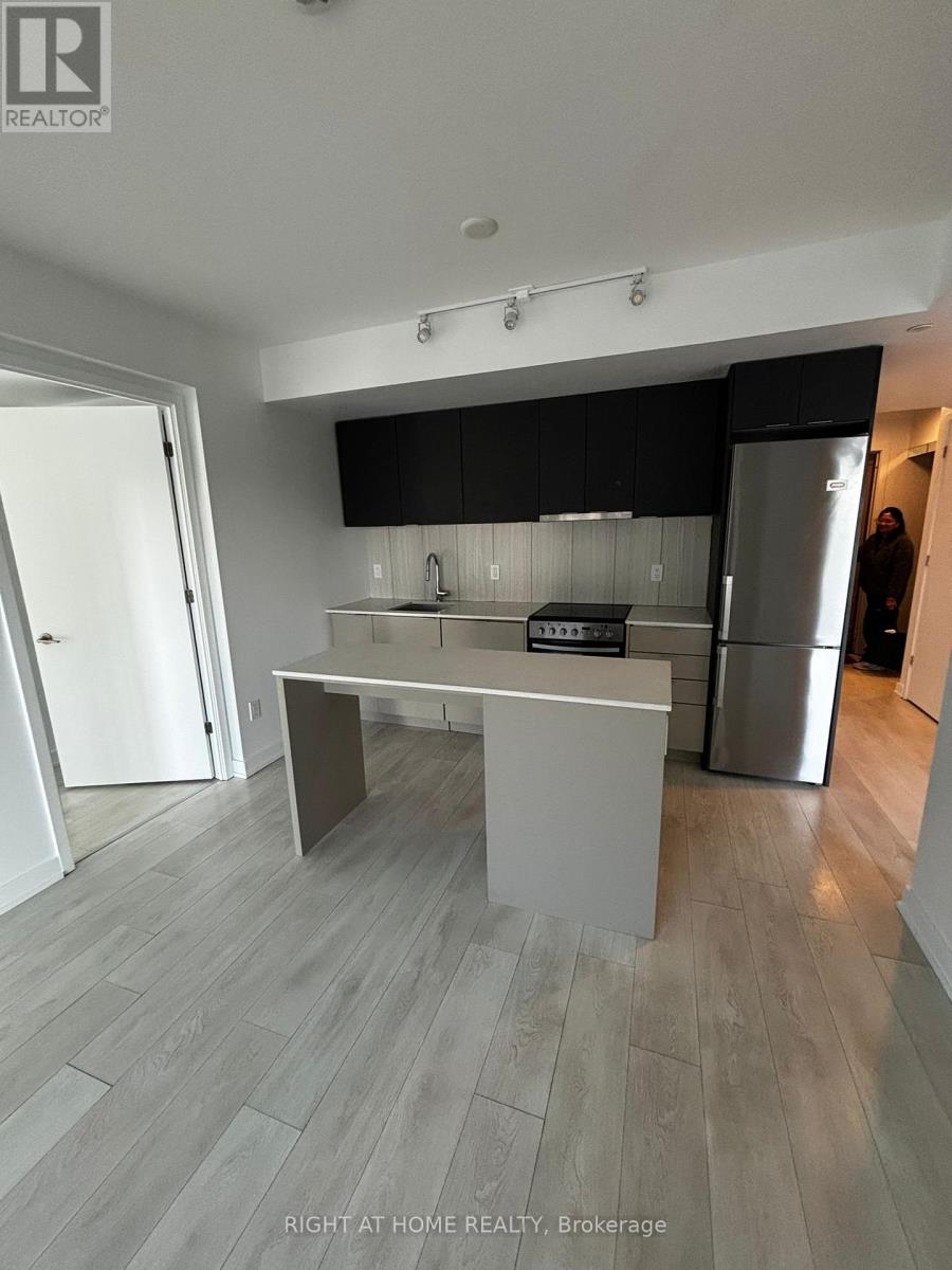 1311 - 8 Tippett Road, Toronto, Ontario  M3H 0E7 - Photo 2 - C12988388