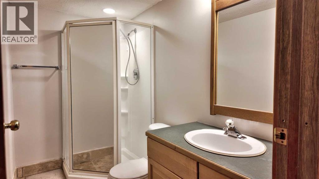 226 Lady Macdonald Drive, Canmore, Alberta  T1W 1H3 - Photo 38 - A2301104