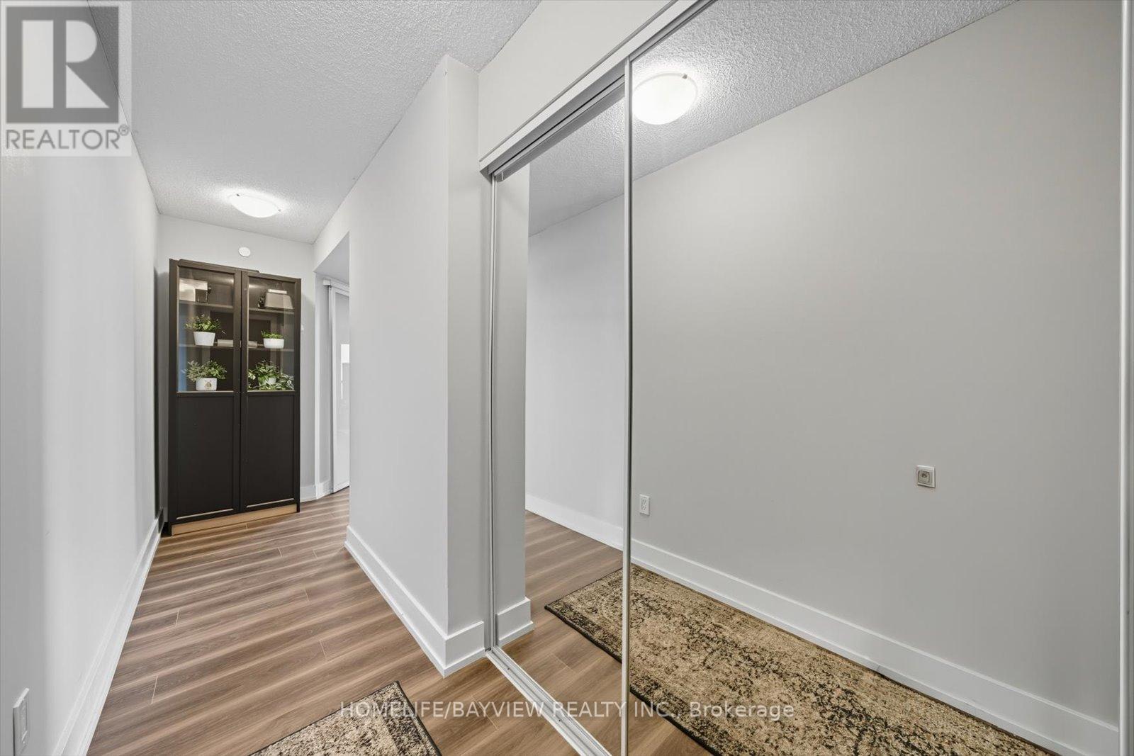 2802 - 7 Mabelle Avenue, Toronto, Ontario  M9A 0C9 - Photo 8 - W12988742