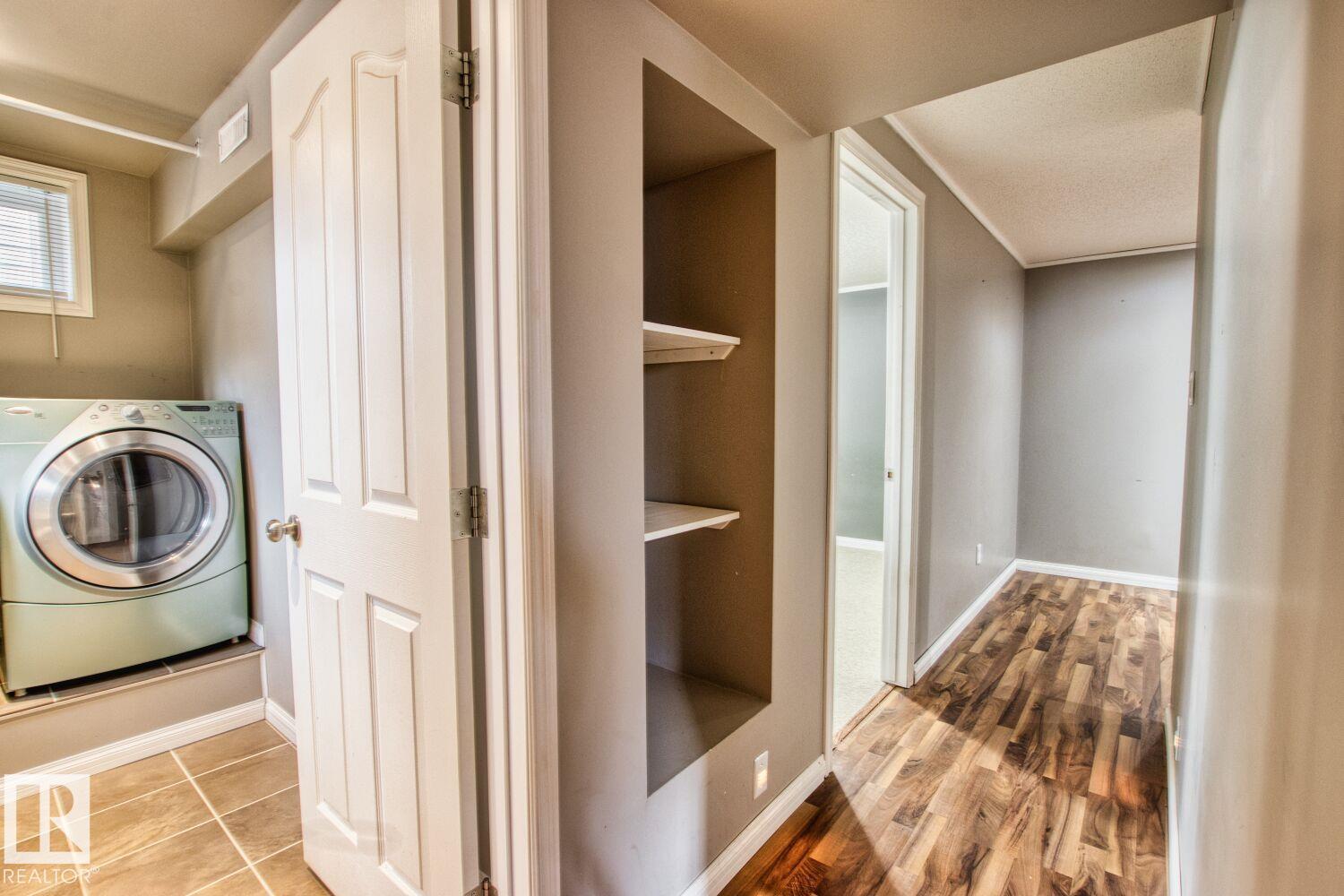 8916 148 St Nw, Edmonton, Alberta  T5R 1A1 - Photo 18 - E4481986