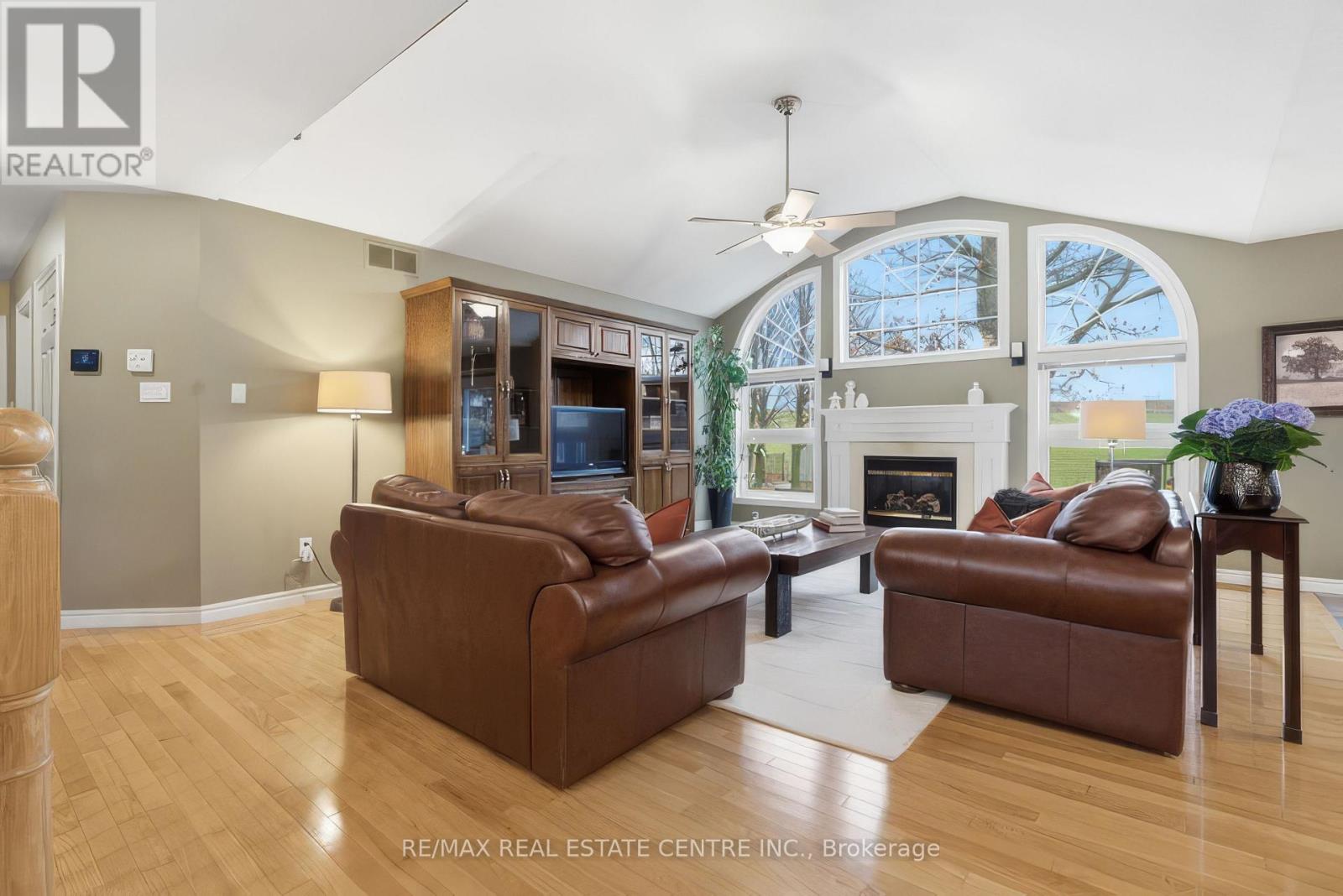 38 Rhine Meadow Road, Woolwich, Ontario  N0B 2M1 - Photo 17 - X12988746