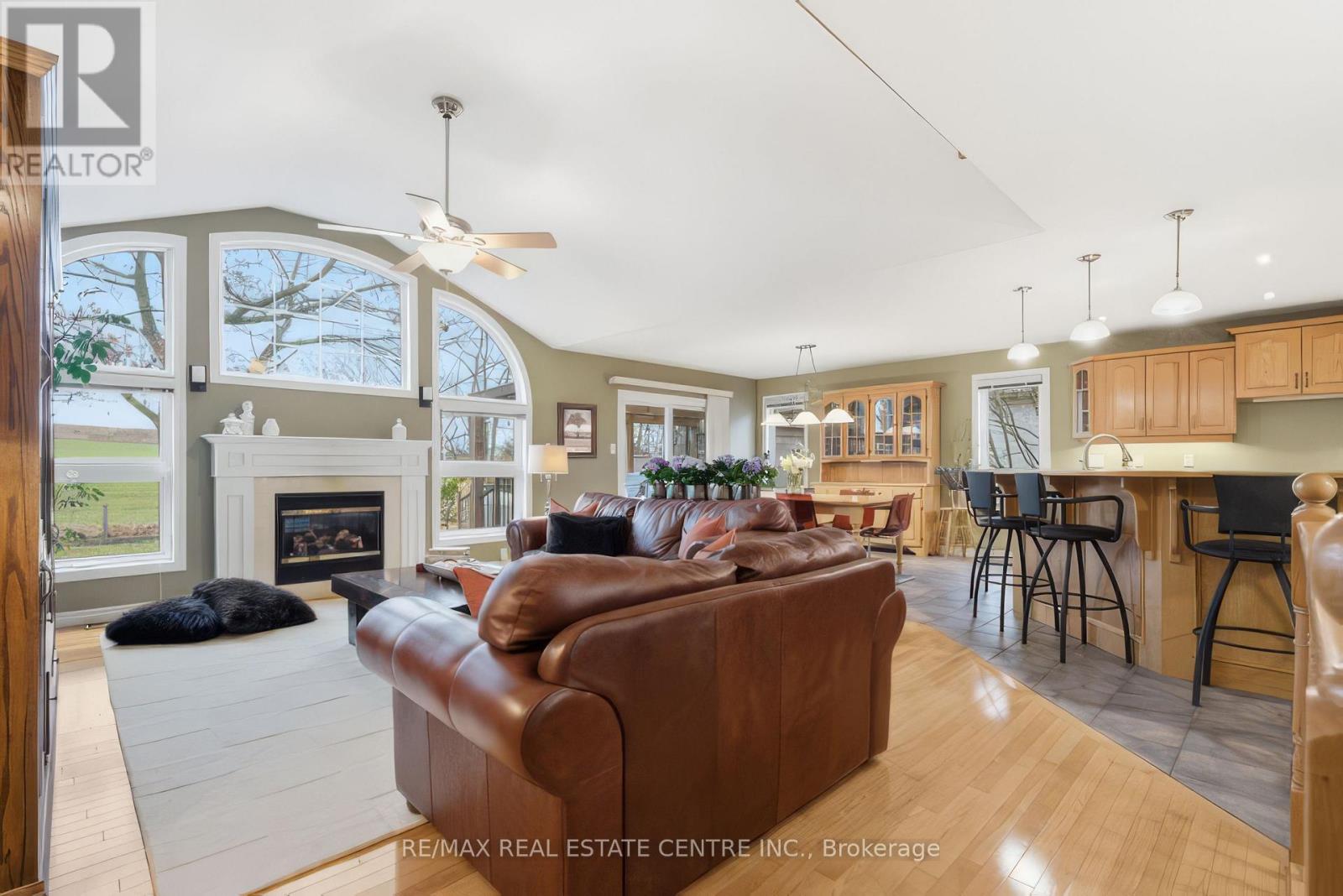 38 Rhine Meadow Road, Woolwich, Ontario  N0B 2M1 - Photo 7 - X12988746