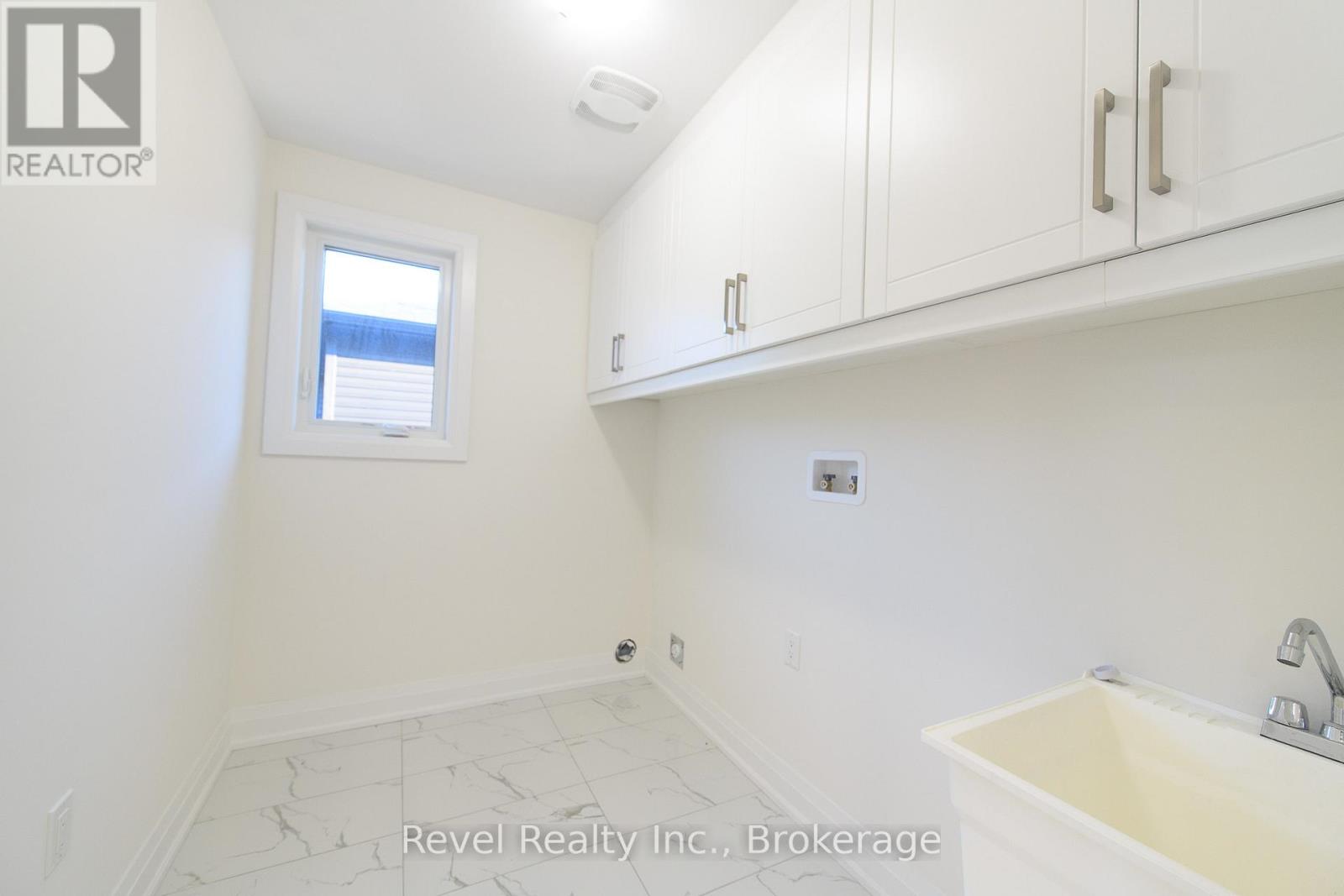 45 Joanne Crescent, Wasaga Beach, Ontario  L9Z 2N9 - Photo 14 - S12347781