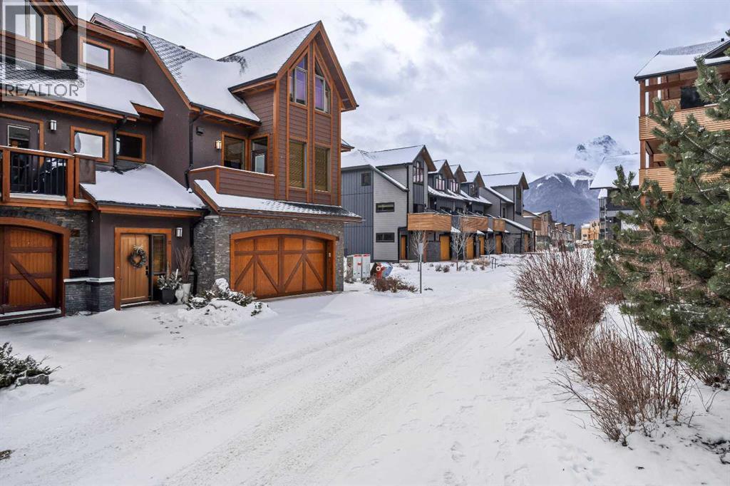 22 Streamside Lane, Canmore, Alberta  T1W 0J2 - Photo 2 - A2288564