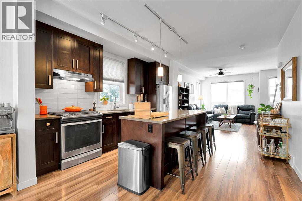 898 Sherwood Boulevard Nw, Calgary, Alberta  T3R 0V3 - Photo 2 - A2300559