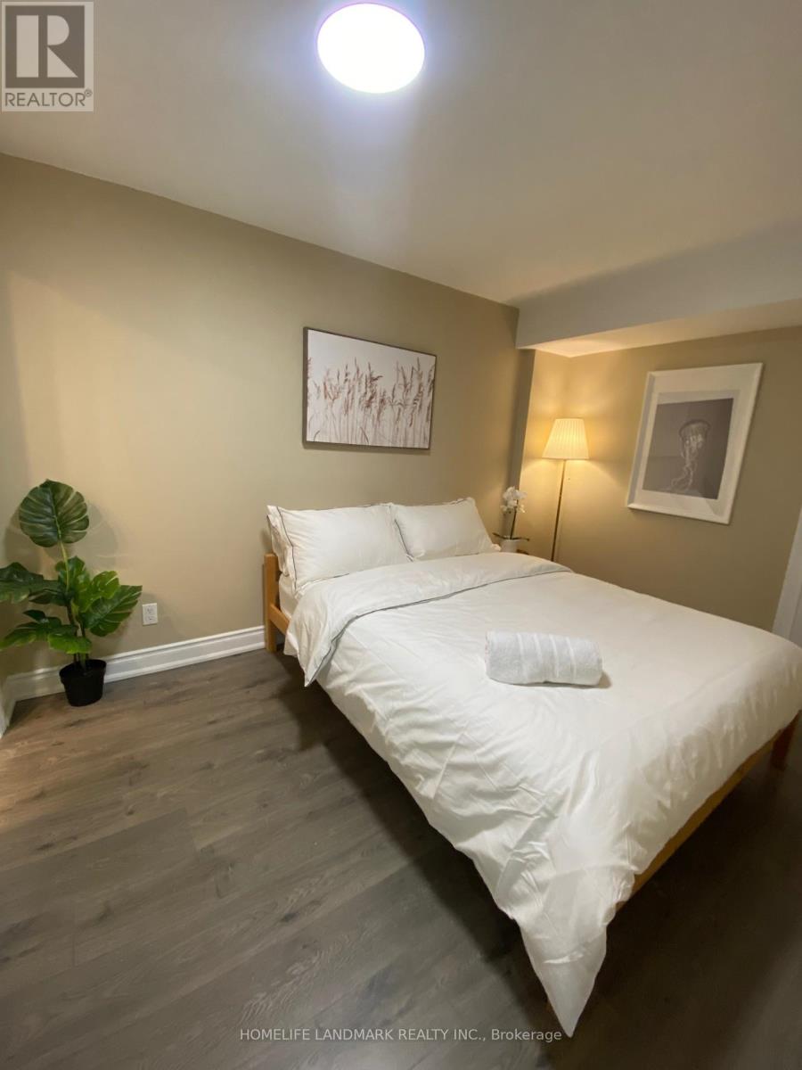 489 Caboto Trail, Markham, Ontario  L3R 2R8 - Photo 4 - N12988752