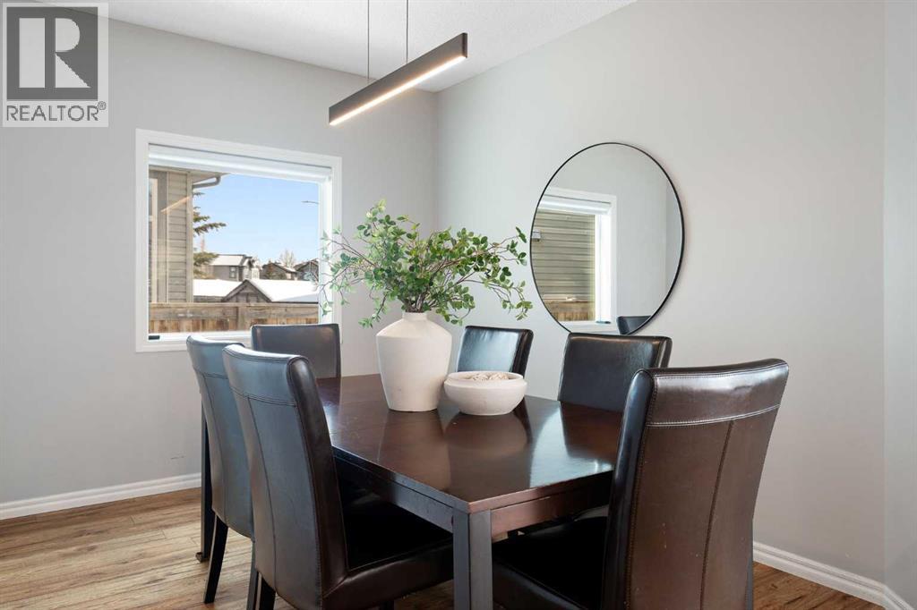 142 Coopers Bay Sw, Airdrie, Alberta  T4B 3K2 - Photo 12 - A2298253