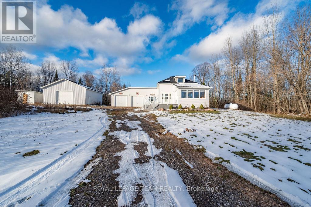 1150 Constant Lake Road, Bonnechere Valley, Ontario  K0J 1T0 - Photo 1 - X12988766