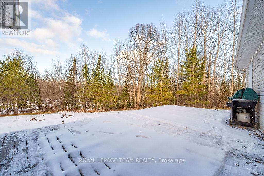 1150 Constant Lake Road, Bonnechere Valley, Ontario  K0J 1T0 - Photo 10 - X12988766