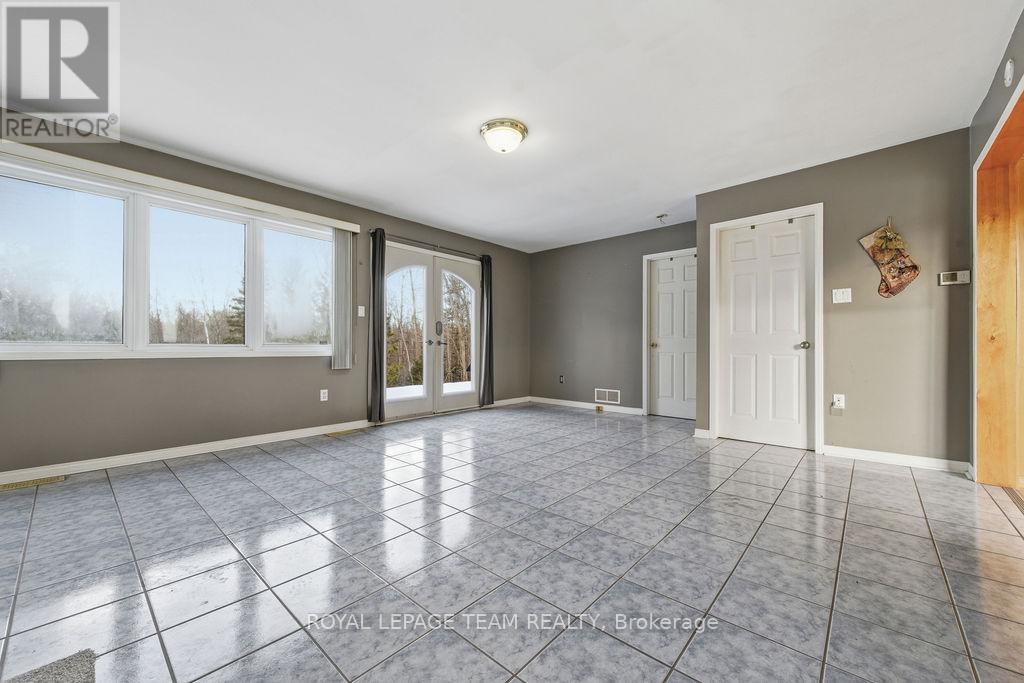 1150 Constant Lake Road, Bonnechere Valley, Ontario  K0J 1T0 - Photo 17 - X12988766