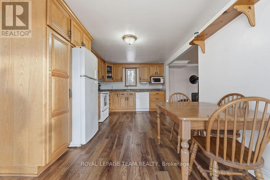 1150 Constant Lake Road, Bonnechere Valley, Ontario  K0J 1T0 - Photo 24 - X12988766