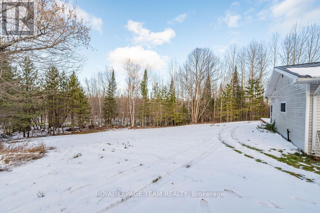 1150 Constant Lake Road, Bonnechere Valley, Ontario  K0J 1T0 - Photo 7 - X12988766