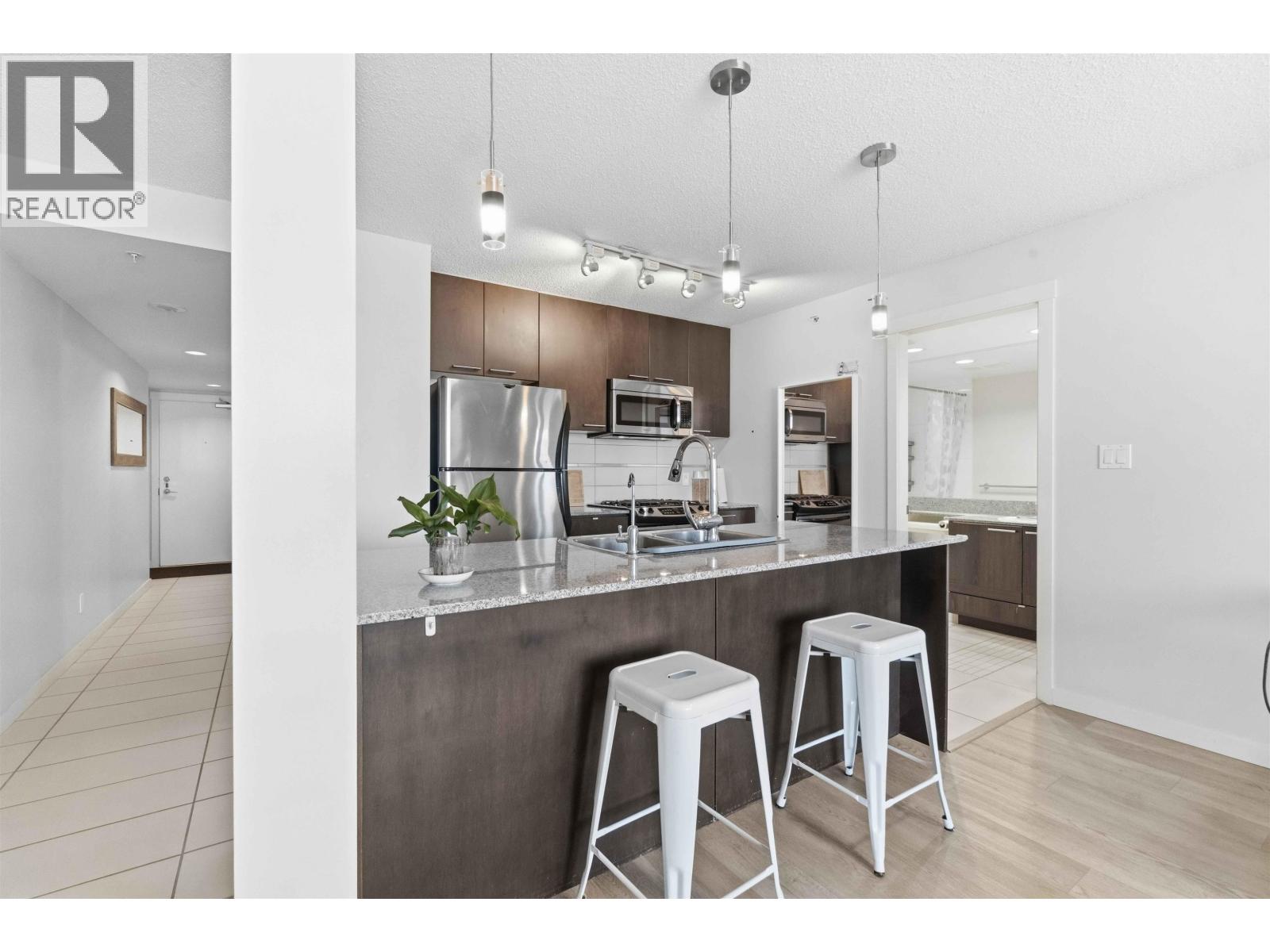 1612 5811 NO. 3 ROAD, Richmond, British Columbia