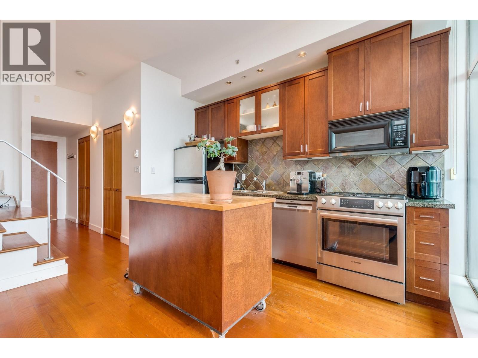 316 2515 Ontario Street, Vancouver, British Columbia  V5T 4V4 - Photo 12 - R3108541