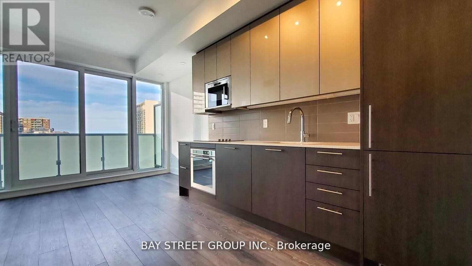 1410 - 403 Church Street, Toronto, Ontario  M4Y 0C9 - Photo 4 - C12988770