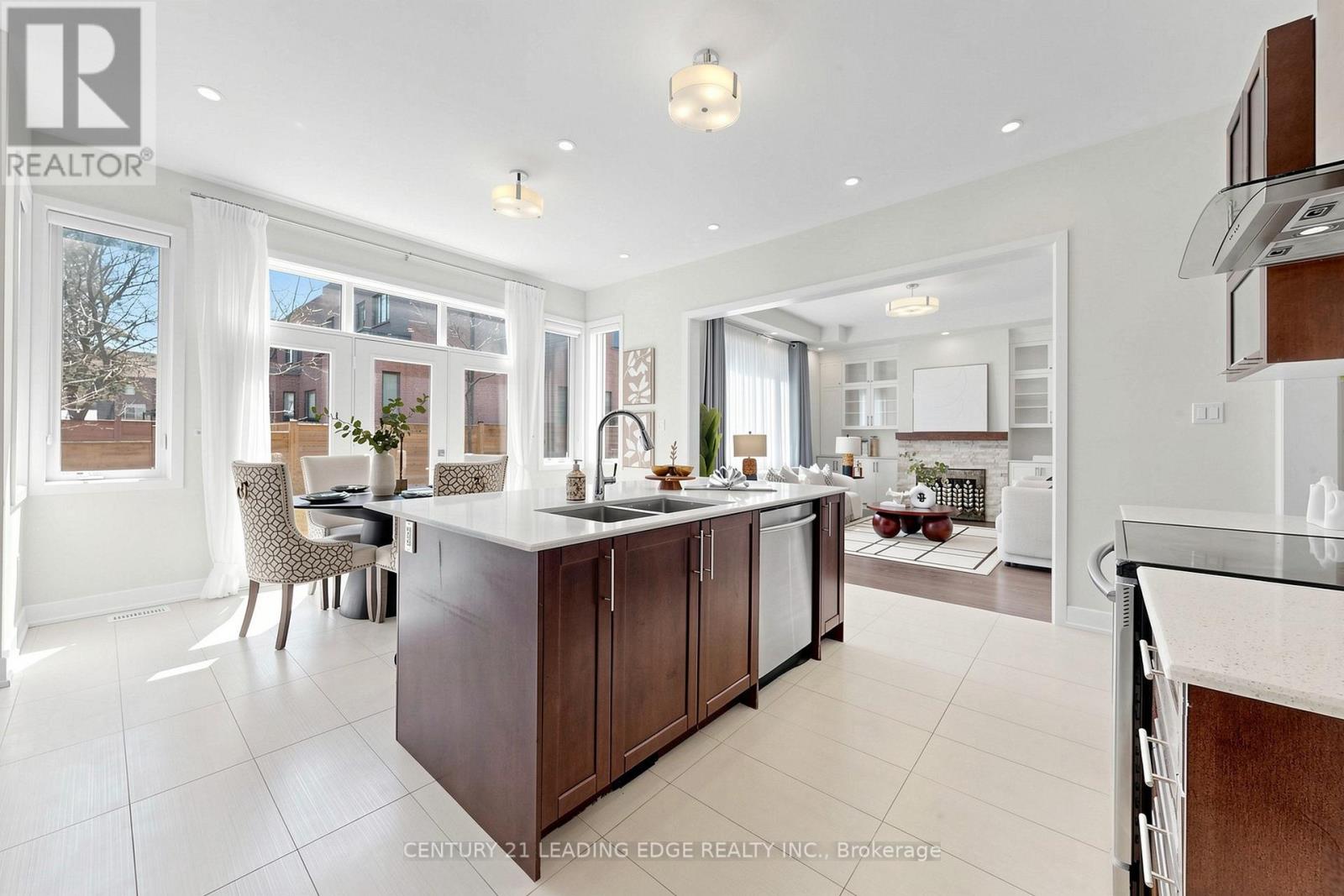 27 Poplar Drive, Richmond Hill, Ontario L4E 2Y4 - Photo 15 - N12977244