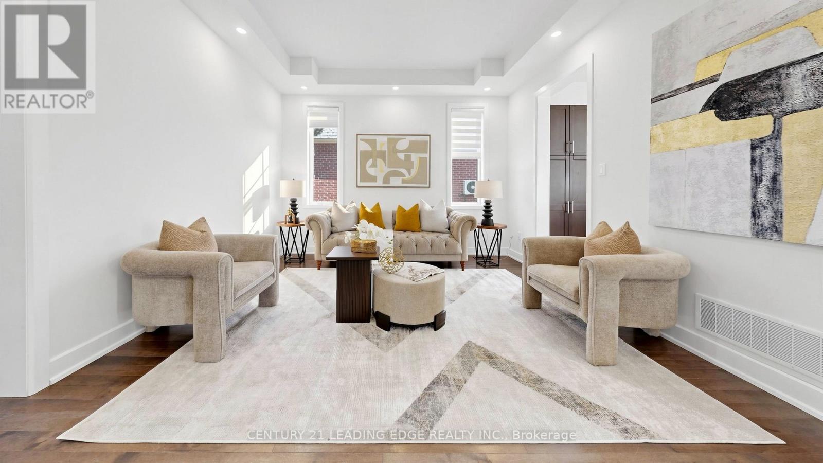 27 Poplar Drive, Richmond Hill, Ontario L4E 2Y4 - Photo 6 - N12977244