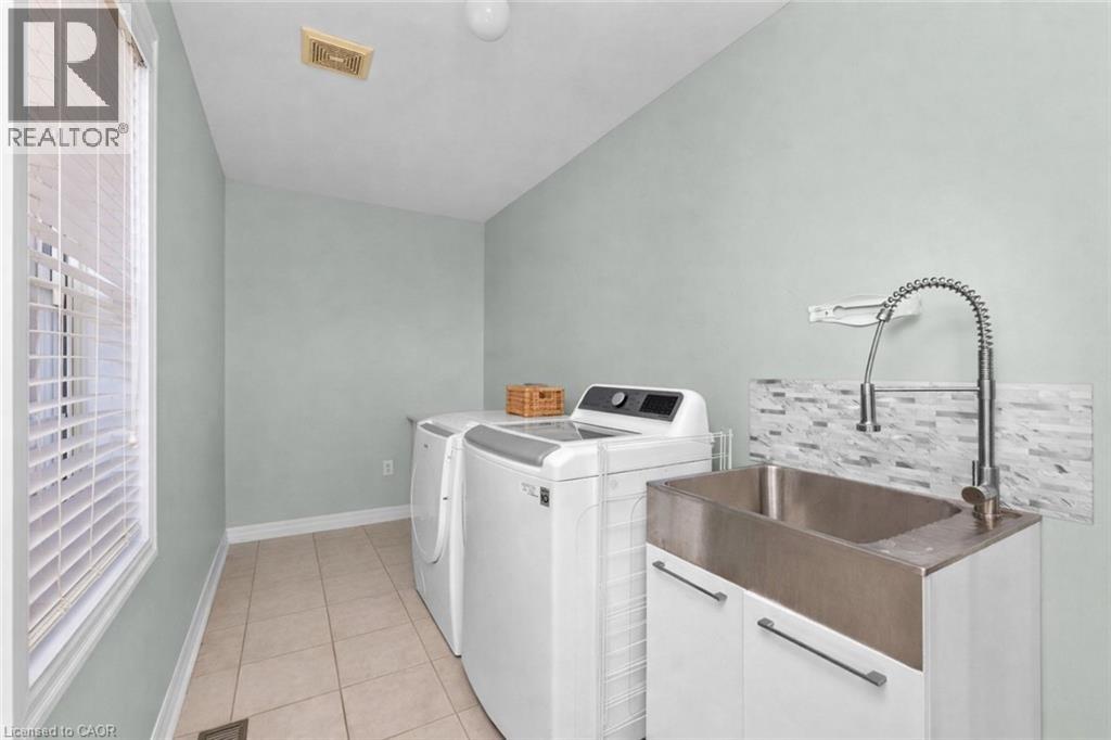 2295 Glazebrook Circle, Oakville, Ontario  L6M 5B5 - Photo 36 - 40815726