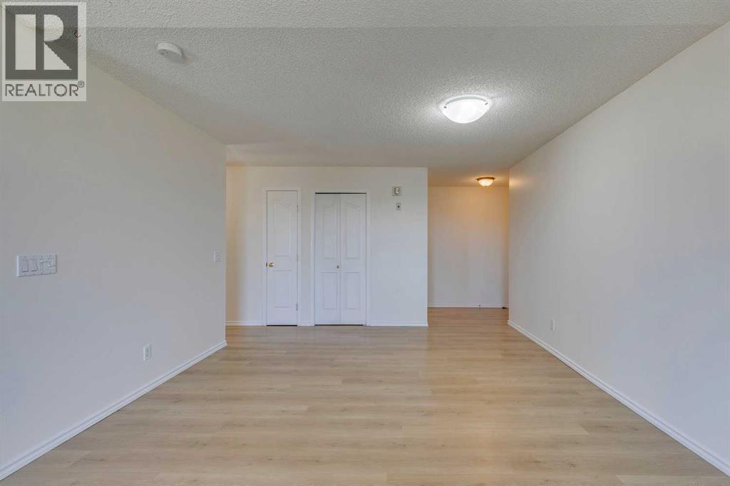 301, 7301 Valleyview Park SE, Calgary, Alberta T2B 3R6 - Photo 8 - A2278543