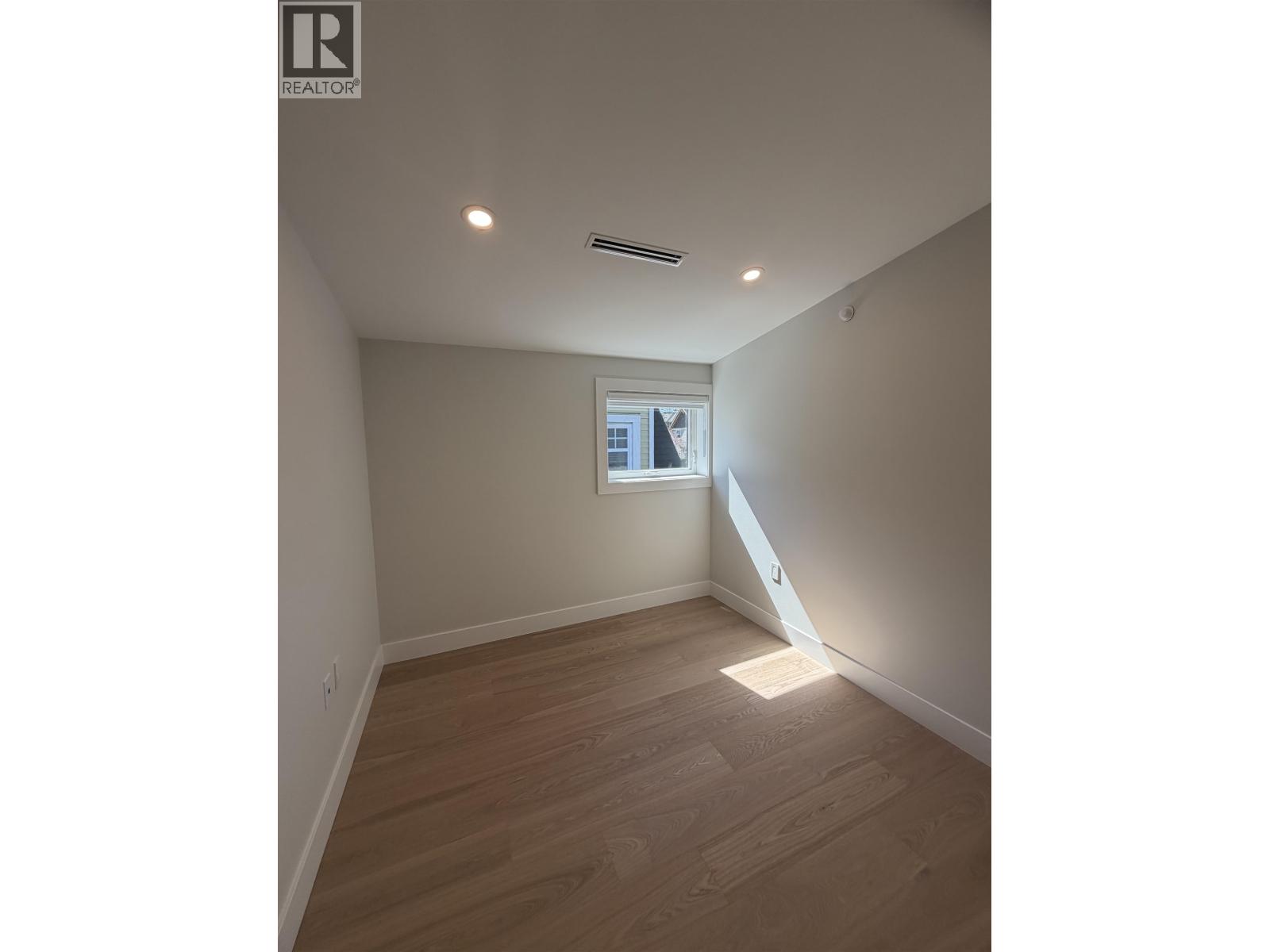 3760 Fleming Street, Vancouver, British Columbia  V5N 3W2 - Photo 14 - R3108980