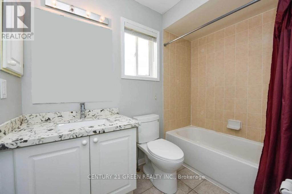 11 Penbridge Circle, Brampton, Ontario L7A 2P8 - Photo 27 - W12988762