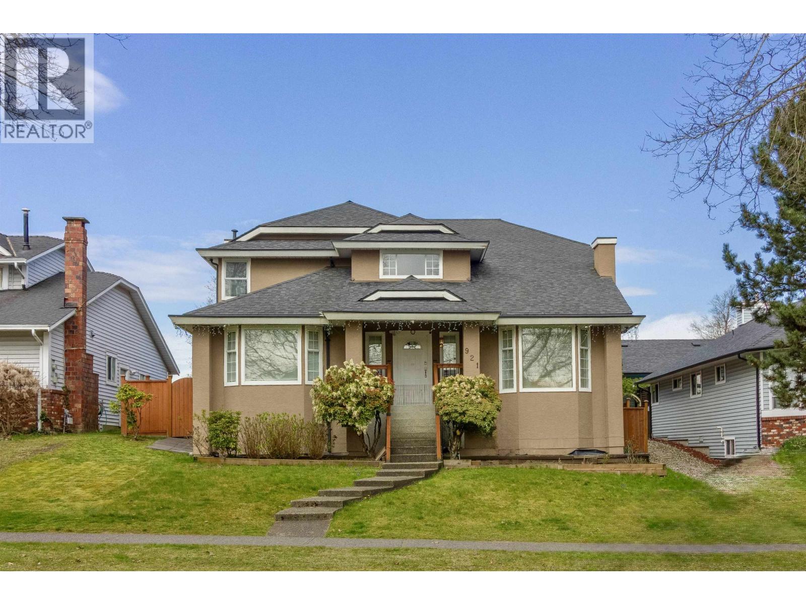 921 CITADEL DRIVE, Port Coquitlam, British Columbia