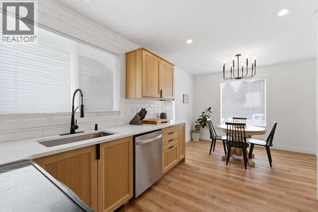 8119 Ranchview Drive Nw, Calgary, Alberta  T3G 1G6 - Photo 7 - A2298459