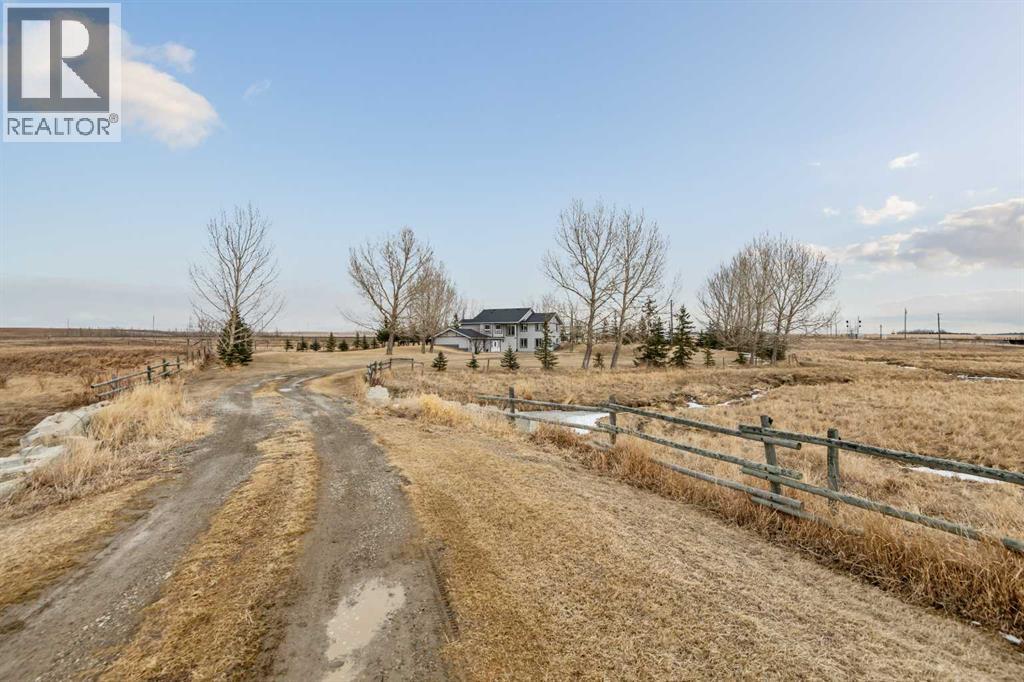 12048 Township Road 282, Rural Rocky View County, Alberta  T0M 0S0 - Photo 4 - A2299347