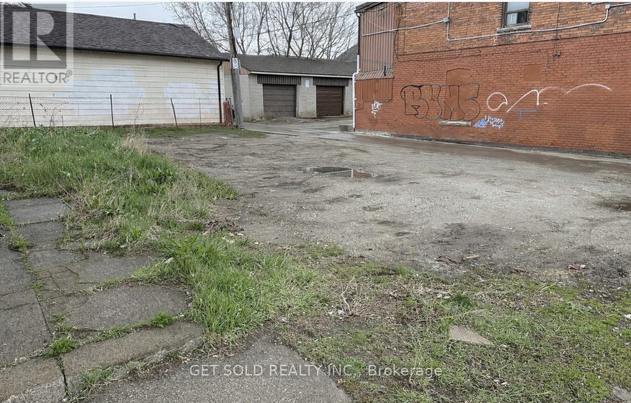 325 Barton Street E, Hamilton, Ontario  L8L 2X6 - Photo 2 - X12988764