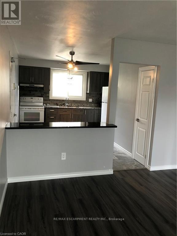 #upper - 29 Pontiac Street, Brantford, Ontario  N3S 2A6 - Photo 12 - X12988768