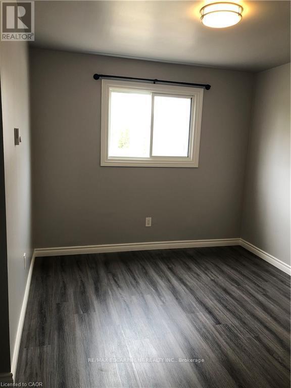 #upper - 29 Pontiac Street, Brantford, Ontario  N3S 2A6 - Photo 27 - X12988768