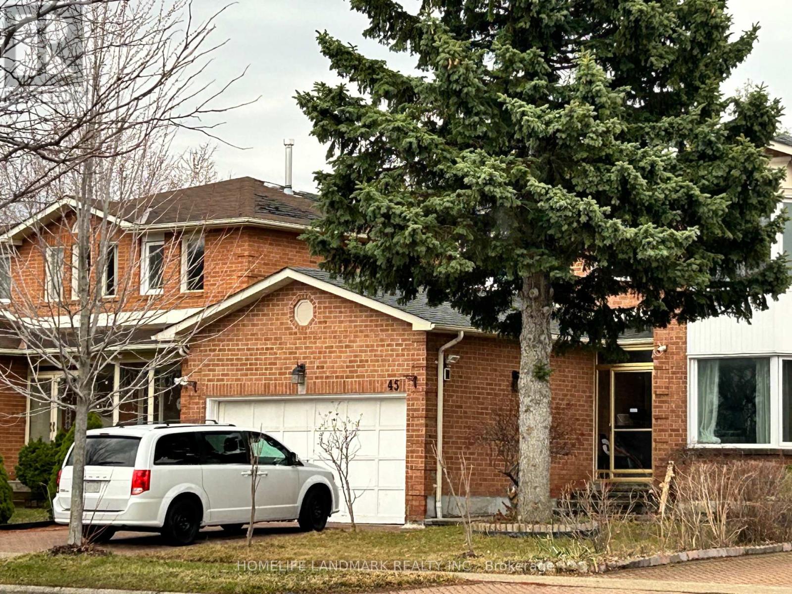 45 Briggs Avenue, Richmond Hill, Ontario  L4B 1N7 - Photo 10 - N12988530