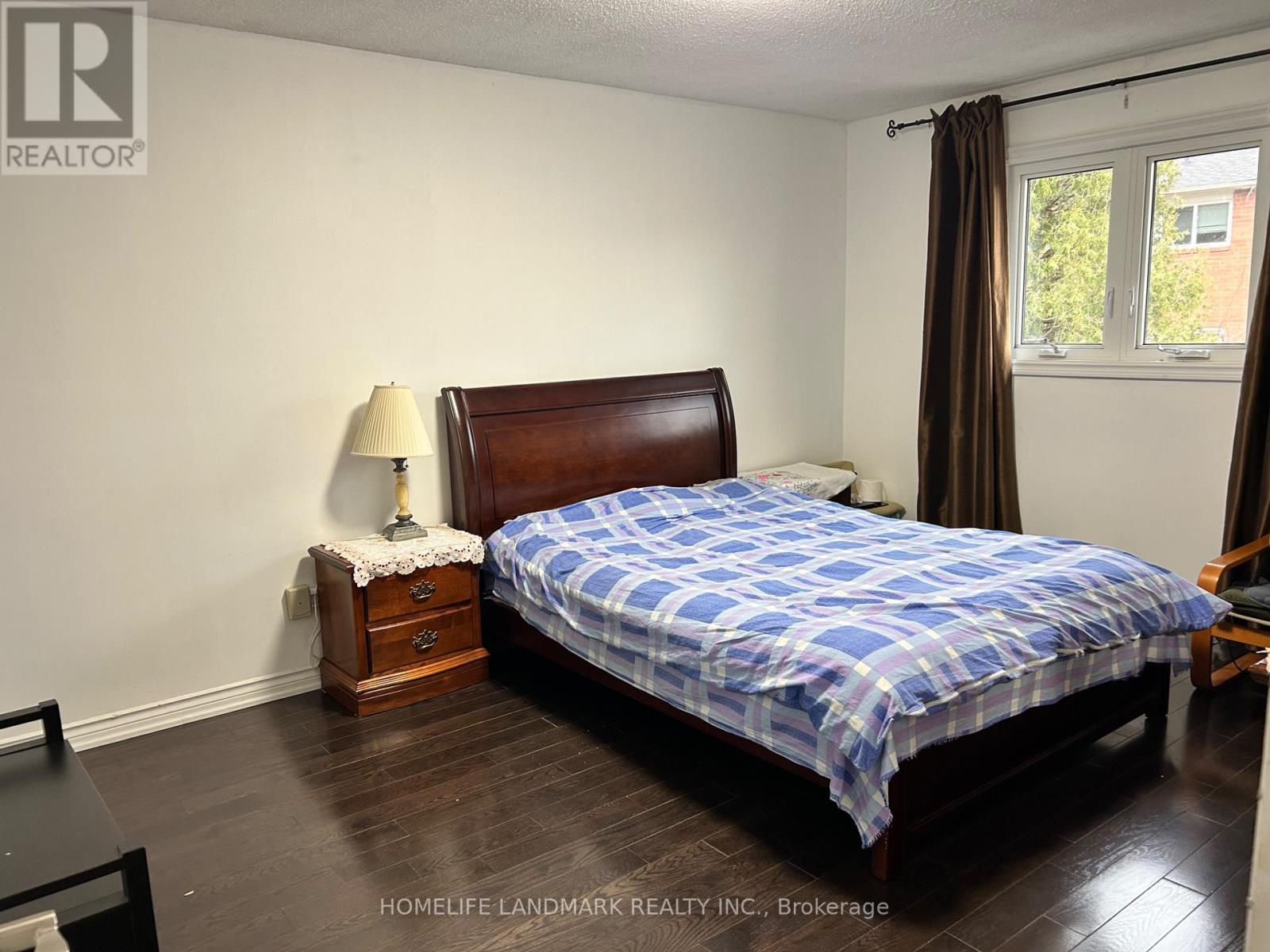 45 Briggs Avenue, Richmond Hill, Ontario  L4B 1N7 - Photo 6 - N12988530