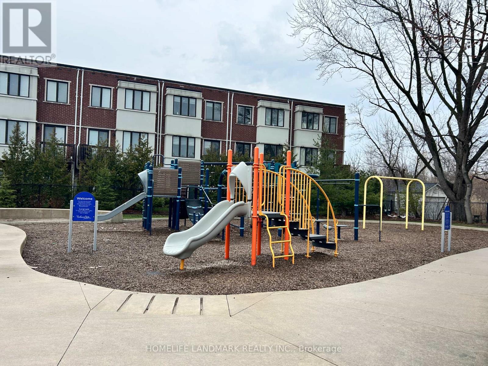 45 Briggs Avenue, Richmond Hill, Ontario  L4B 1N7 - Photo 11 - N12988530