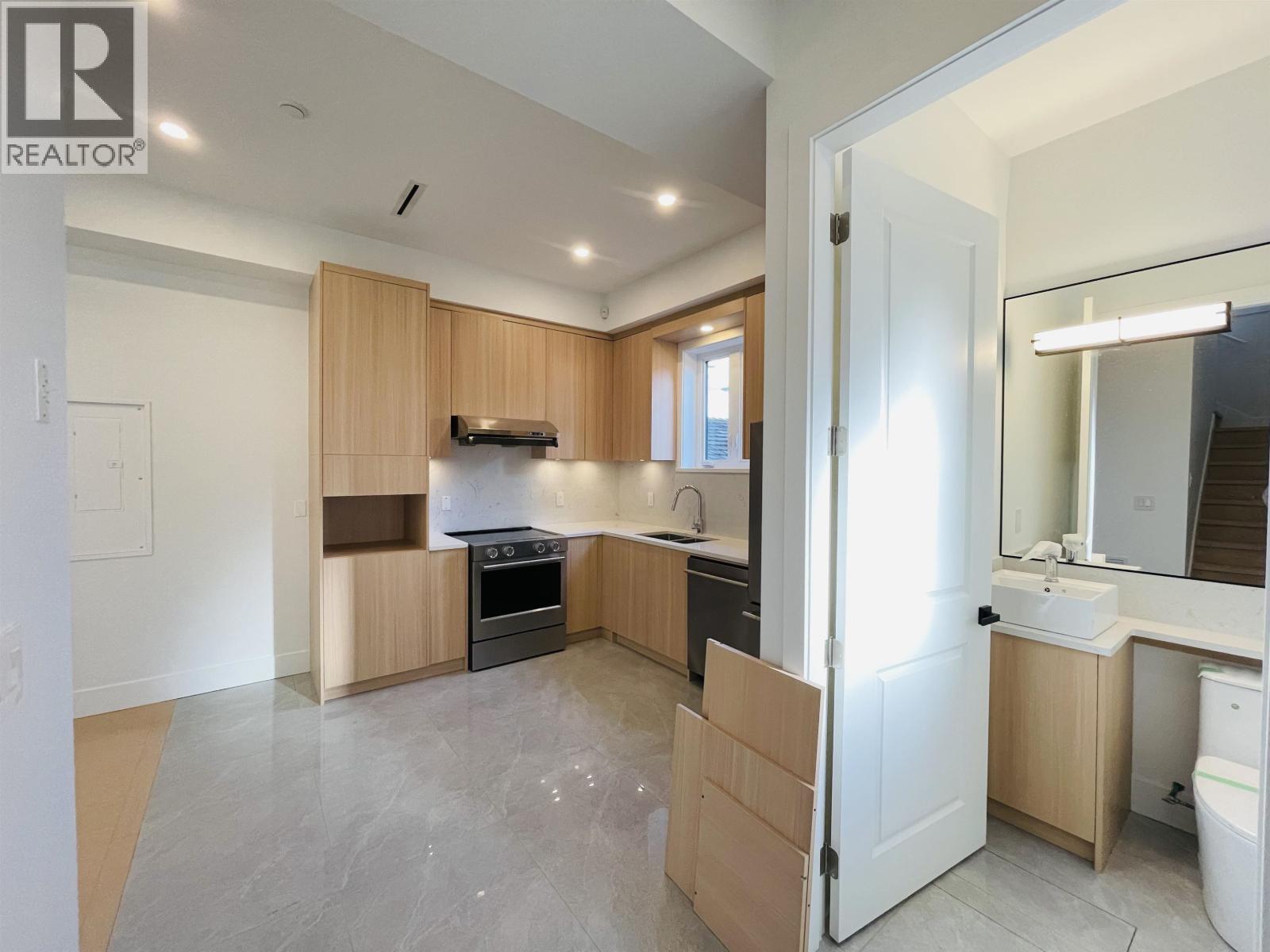 2450 Harrison Drive, Vancouver, British Columbia  V5P 2P8 - Photo 6 - R3104357