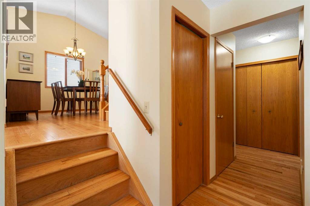 221 Scurfield Place Nw, Calgary, Alberta  T3L 1T3 - Photo 19 - A2299308