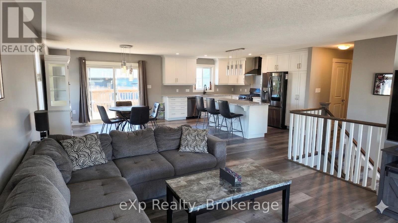 417 Buckby Lane, Saugeen Shores, Ontario  N0H 2C1 - Photo 11 - X12984806