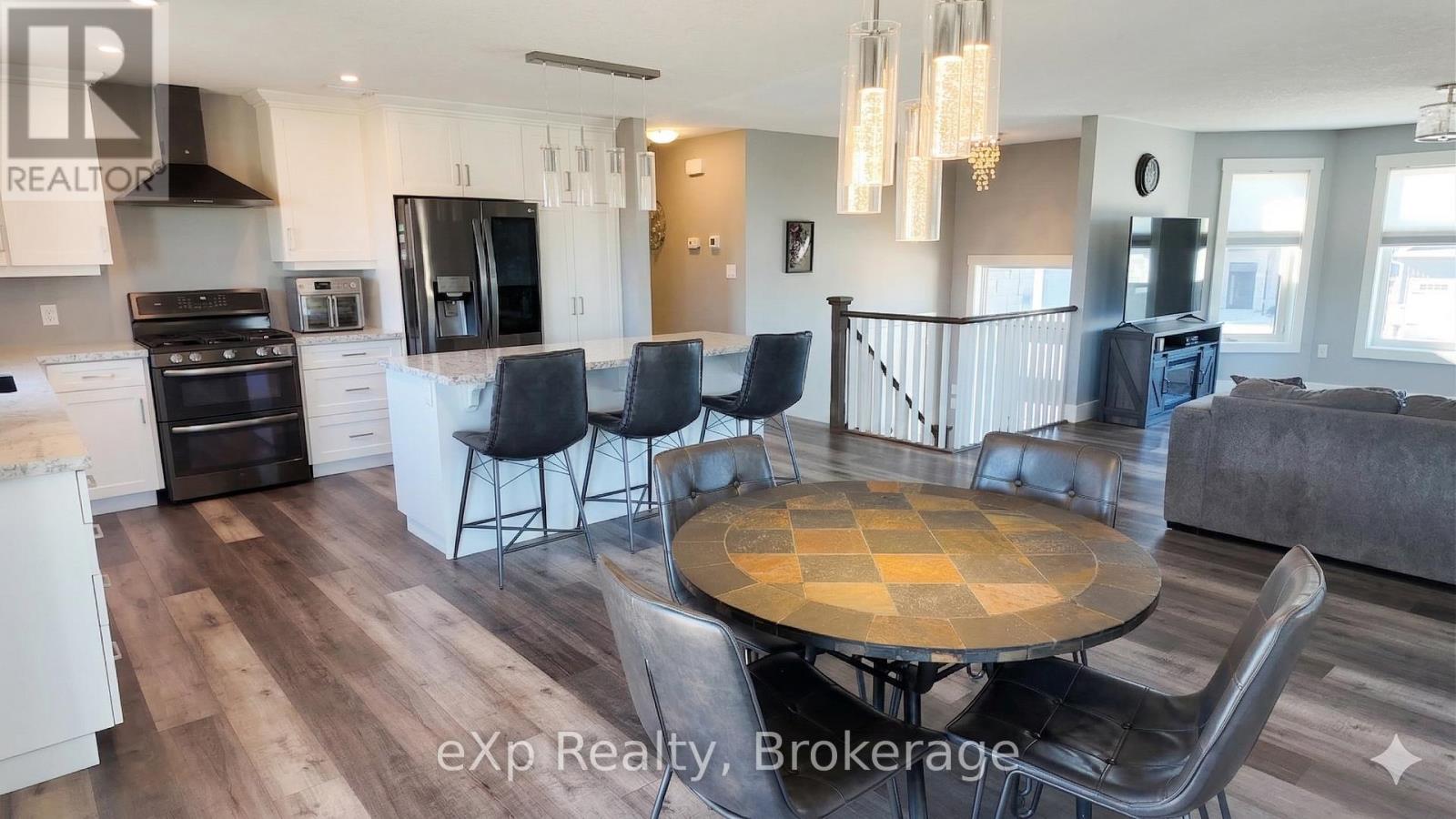 417 Buckby Lane, Saugeen Shores, Ontario  N0H 2C1 - Photo 8 - X12984806