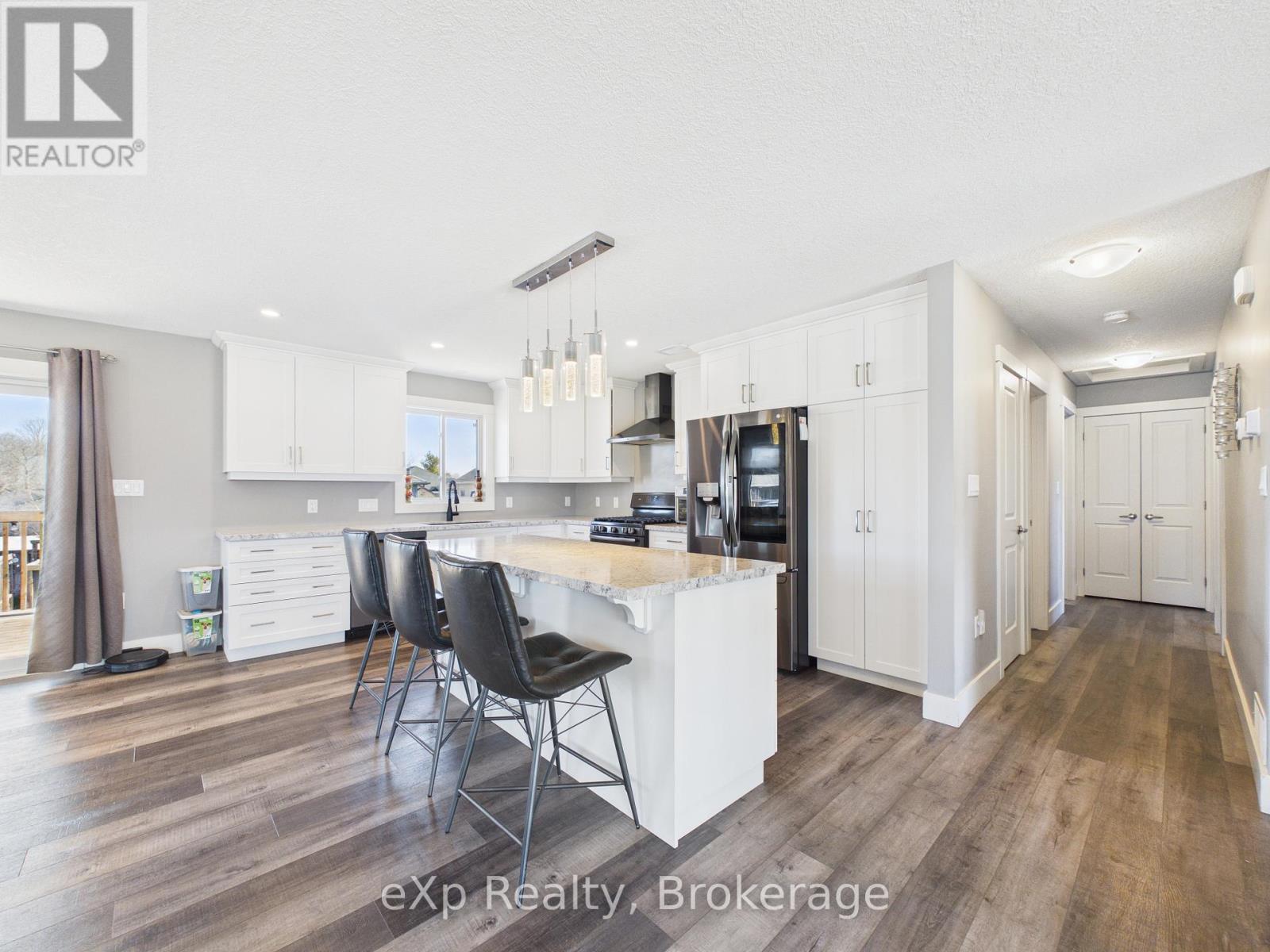 417 Buckby Lane, Saugeen Shores, Ontario  N0H 2C1 - Photo 6 - X12984806